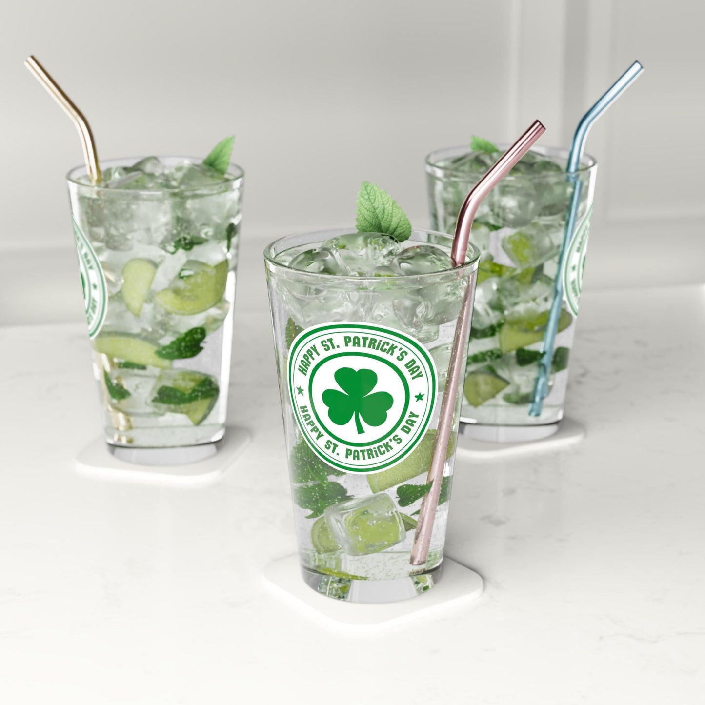 St Patrick’s Day pint glass hand-drawn shamrock clover holiday 16oz beer green
